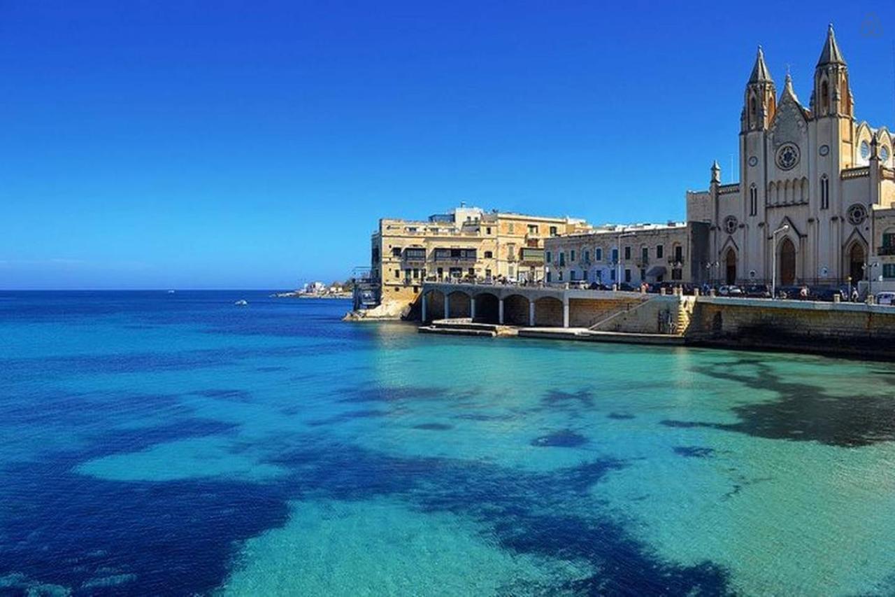 Spacious Apartment Steps To The Promenade Sliema Exterior photo